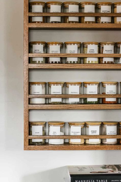 Spice Rack Plans, Home Gel Nails, Wall Spice Rack, Diy Spice Rack, Wall Mounted Spice Rack, Home Drawing, Wood Spice Rack, Drawing Home, Diy Kitchen Projects