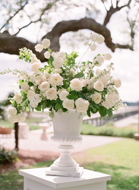 Outside Wedding Ceremonies, Lowndes Grove Wedding, Urn Arrangements, White Urn, Altar Arrangement, Santorini Wedding, Charleston Wedding Photographer, Wedding Flower Inspiration, Charleston Wedding