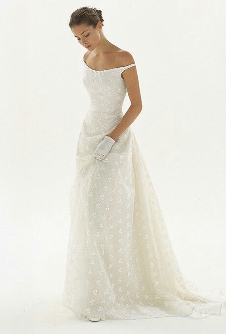 Preowned Wedding Dresses, Trendy Wedding Dresses, Wedding Dresses Satin, Classic Wedding Dress, Perfect Wedding Dress, Wedding Dress Inspiration, Beautiful Wedding Dresses, Wedding Dress Styles, Wedding Dresses Simple