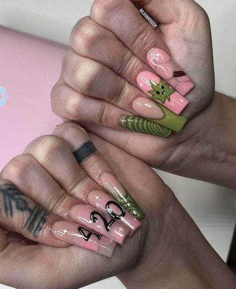 4 20 Nails, G59 Nails, Acrylic Nail Designs Classy, Fake Nails Designs, Punk Nails, Long Acrylic Nail Designs, Nails Design With Rhinestones, Simple Acrylic Nails, Dope Nail Designs