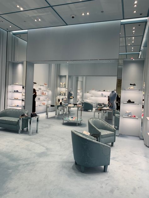 Miu Miu Store Aesthetic, Prada Store Aesthetic, Miu Miu Store, Prada Summer, Prada Store, Hawaii Fashion, Store Aesthetic, Summer Store, Fashion Aesthetic