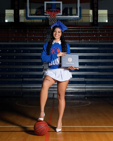 From layups to life goals, the game has just begun. ⛹🏻‍♀️🎓 . . . Photographer @yxphotos Graduate @madison954 . . . Graduation photoshoot on Florida Memorial University campus #grad2024 #fmu24 #graduationphotos Sports Management Graduation Pictures, Sports Graduation Pictures, Senior Pictures Outfits Black Women, Graduation Headshots, Graduation Pic, Grad Shoot, Life Goals Future, Sport Management, Senior Picture Outfits