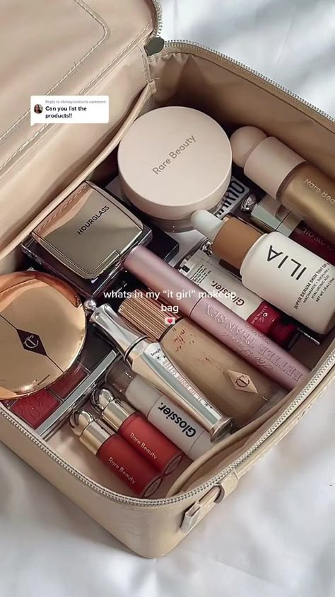 Makeup To Ask For Christmas, Aesthetic Makeup Collection, Aesthetic Makeup Brands, Dream Makeup Bag, That Girl Makeup Products, It Girl Makeup Products, What’s In My Makeup Bag, Doing Makeup Aesthetic, Makeup List To Buy