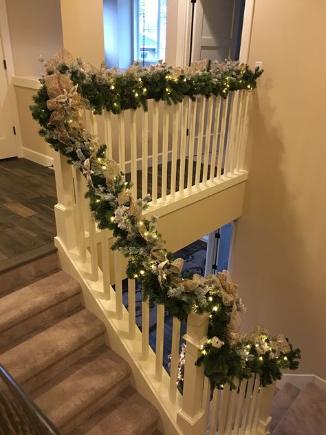 Garland with little birds up stair case Stair Case, Little Birds, Christmas Garland, Christmas Magic, Christmas Ideas, Stairs, Christmas Decorations, Birds, Christmas Tree