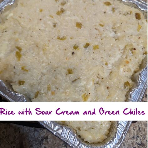 Rice with Sour Cream and Green Chiles – I will make crafts and cook better Green Chili Rice, Green Chile Rice, Chili Rice, Creamed Rice, Creamed Beef, Honey Lime Chicken, Mexican Rice Recipes, Cheese Stuffed Peppers, Green Chiles