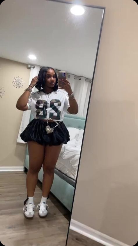 Simple Baddie Outfits, Hbcu Outfits, Outfit Inspo Women, Outfit Jersey, Summer Birthday Outfits, Cute Concert Outfits, Outfit Black Women, Tailgate Outfit, Fly Outfit