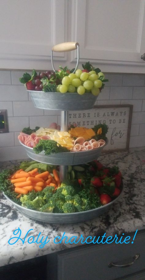 3 Tier Veggie Tray, Rustic Veggie Tray Ideas, Meat And Veggie Tray Ideas, Meat Cheese Veggie Platter, Veggie Tray Graduation Party, Veggie Trays For Baby Showers, Cheese And Meat Tray, Meat Cheese Veggie Fruit Platter, Diy Veggie Tray