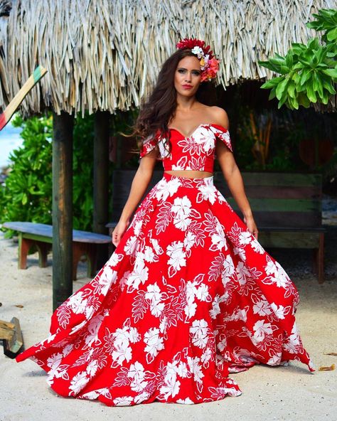 Kalavata Design, Hawian Outfits, Hawaiian Themed Outfits, Polynesian Dresses, Tahitian Dress, Hawaiian Wedding Dress, Samoan Dress, Dress Hawaiian Style, Hawaii Dresses