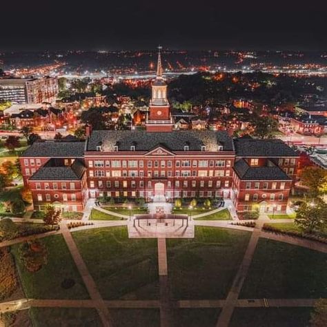 Ohio State College, College Vision Board, Dream College, University Of Cincinnati, The Ohio State University, Dream School, Ohio State University, World Cities, Ohio State Buckeyes