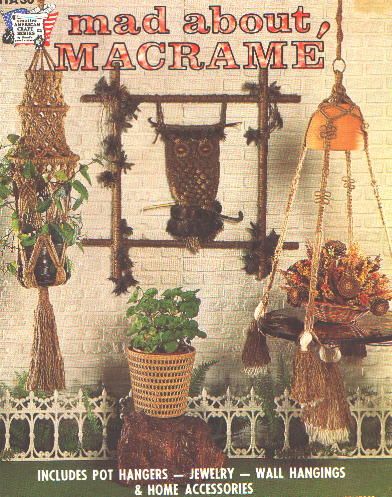 Macrame Pot Hangers, Vintage Macrame Patterns, Owl Wall Hanging, Jewelry Wall, Hanging Table, Pot Hanger, Macrame Hanger, Motif Vintage, Macrame Knots