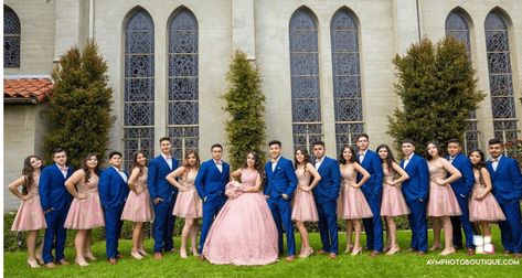 Tips para escoger a tus damas y chambelanes Quinceanera Damas And Chambelanes, Damas And Chambelanes Outfits, Damas And Chambelanes, Quinceanera Court Pictures, Quince Chambelanes Outfits, Chambelanes Outfits Quinceanera, Quince Court, Chambelanes Outfits, Quinceanera Court