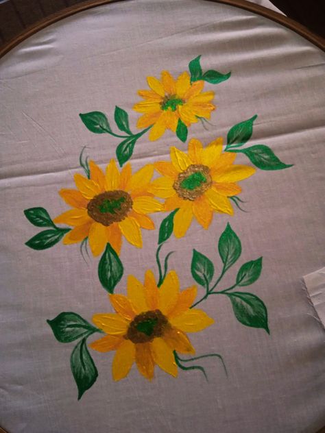 Add some flowers motives on my fabric 🎨 If you wanna learn paint join me for more ubdates and creative ideas. Complete tutorial step by step is available on my youtube channel Just go and watch it emidiatly. Thank you . . #fabric #fabricpaint #fabricart #dressdesign #motives #fabricpaintmotives #paintwork #artist #creative #saharafzal #shading #shadingtutorial #art #dress painting #cushions design #paintmotives #borderdesign #fabricpaintonshirt #artistic #easypainting Paint Sunflower, Cushions Design, Paint On Fabric, Dress Painting, Sunflower Painting, Art Dress, Fabric Paint, How To Paint, Easy Paintings