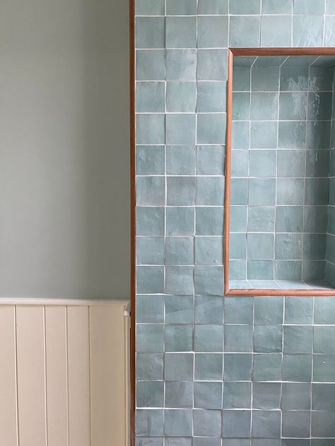 A colourful maisonette flat in London Edwardian Minimalist, Edward Bulmer, Terracotta Flooring, Bathroom Colour, Pink Cabinets, Wood Edging, Natural Paint, Zellige Tile, Bathroom Color