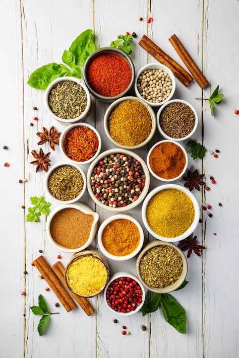 Make Your Own Spices - Crock Pots and Flip Flops Kitchen Art Diy, Spices Photography, Food Spices, Curry Seasoning, Diy Mixes, Mexican Seasoning, Chipotle Chili Powder, Crock Pots, Chipotle Chili