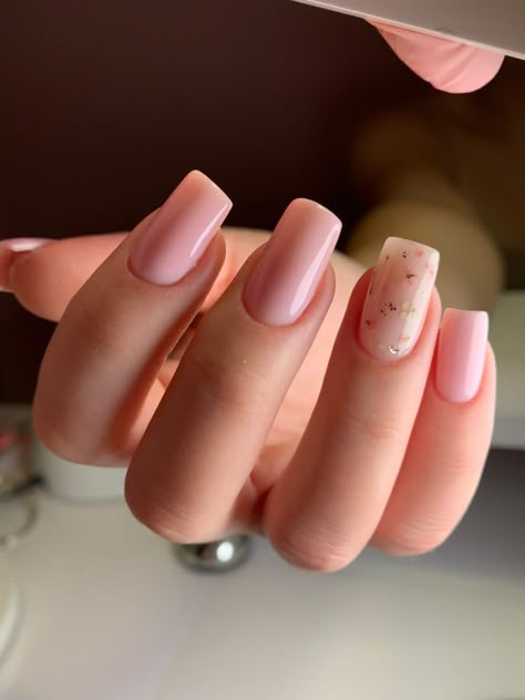 Pink Dried Flower Nails, Pink Nails With Flower Design, Nails With Dried Flowers, Nails Pink Design, Dried Flowers Nails, Nails Pink Flowers, Dried Flower Nails, Baby Pink Nails Acrylic, Nike Nails