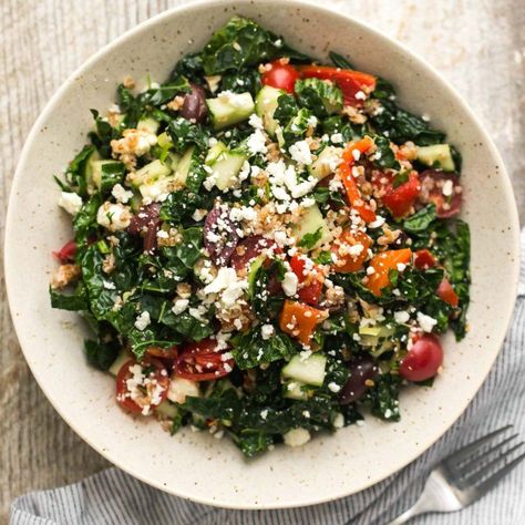 Mediterranean Kale Salad with Tomatoes and Cucumbers | Naturally Ella Salad Appetizer Cups, Mediterranean Quinoa Salad, Feta Chicken, Kale Salad Recipes, Mediterranean Salad, Ambrosia Salad, Kale Recipes, Winter Salad, Healthy Lunches