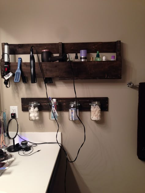 My new bathroom pallet shelves!! Pallet Wall Shelves, Pallet Shelves, Pallet Wall, Pallet Ideas, Diy Pallet Projects, Rustic Bathroom, Easy Home Decor, Diy Pallet Furniture, Diy Bathroom