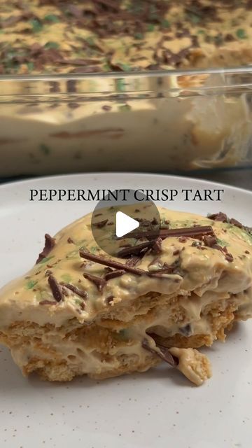 Tennis Biscuits, Easy Iftar Recipes, Peppermint Crisp Tart, South African Desserts, Aesthetic Cooking, Peppermint Crisp, Cooking Aesthetic, Caramel Treats, Coconut Biscuits