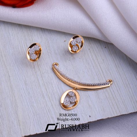 Rose Gold Pendant Set Design, Mangalsutra Designs Rose Gold, Rose Gold Pandal Set Design, Mangalsutra With Earrings Gold, Mangalsutra Pendent Designs Gold, Antique Gold Mangalsutra Designs, Mangalsutra Pendant Designs Gold, Italian Jewellery Design, Modern Mangalsutra Designs Gold