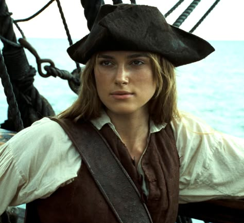 Pirates Of The Caribbean Elizabeth, Elizabeth Swann Costume, Keira Knightley Pirates, Elisabeth Swan, Elizabeth Swann, Keira Knightly, Movie Locations, Captain Jack Sparrow, Pirate Life