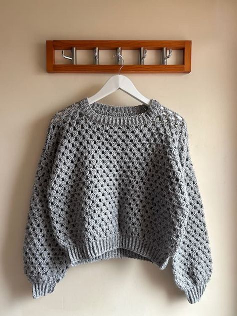 Granny Stitch Sweater Pattern, Crochet Chunky Patterns, Spare Yarn Crochet Projects, Crochet Sweater Pattern Free Pdf, Crochet Quick Sweater, One Day Crochet Sweater, Easy Granny Stitch Sweater, Crochet Granny Stitch Sweater Pattern, Beginner Sweater Crochet