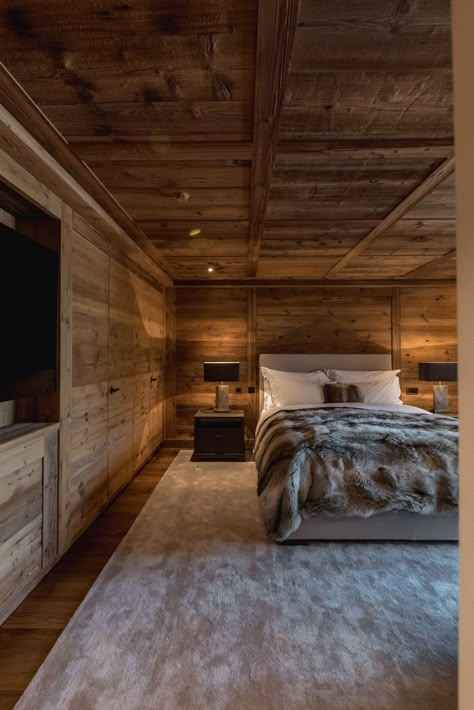 Chalet Interior Design, Winter Chalet, Mountain Interiors, Basement Ideas Cozy, Chalet Interior, Chalet Design, Chalet Style, Ski House, Basement Design Ideas