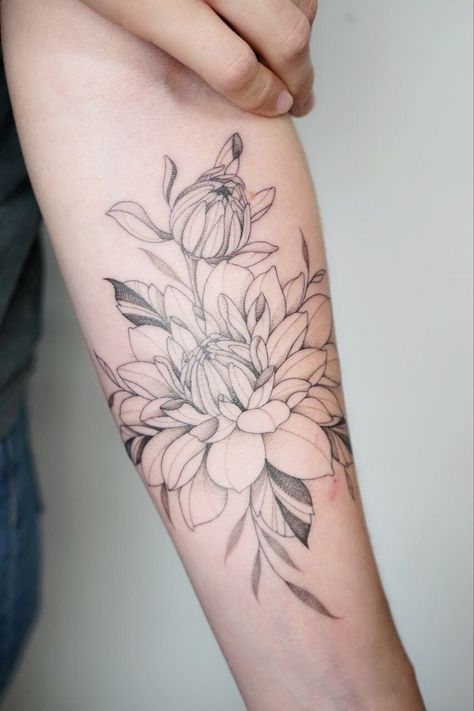 Dahlia Tattoos, Dahlia Flower Tattoos, Carnation Flower Tattoo, Wrist Tatoo, White Flower Tattoos, Lily Tattoos, Black And White Flower Tattoo, Dahlia Tattoo, Water Lily Tattoos