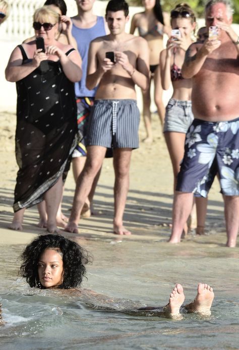 This Is What It’s Like To Be Rihanna Bathing In The Ocean Story Funny, Paper Magazine, Rihanna Style, Bad Gal, Rihanna Fenty, Crazy Funny, Step Moms, Shakira, Funny Fails