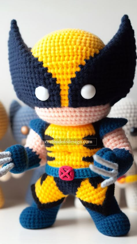 Wolverine amigurumi Stuffy Pattern, Crochet Stuffys, Superhero Dolls, Disney Crochet Patterns, Knitting Hacks, Crocheted Patterns, Easy Crochet Animals, Animals Crochet, Crochet Disney