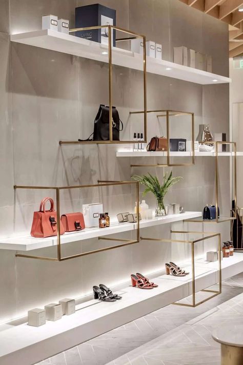 Shoes Display, Shoe Store Design, Instagram Clothes, Retail Store Interior Design, Clothing Store Interior, Clothing Store Design, Store Design Boutique, Retail Interior Design, Retail Store Interior