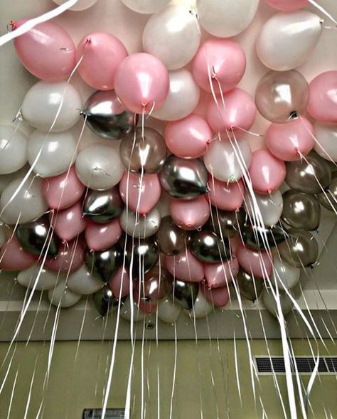 Ballon’s On Ceiling, Bday Balloons, Birthday Party Halls, Ceiling Balloons, Balloon Ceiling, Beautiful Balloons, Party Hall, Birthday Inspo, 13th Birthday Parties