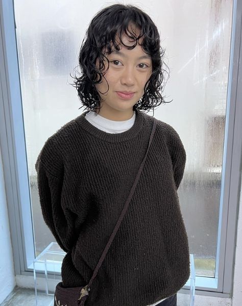 Cold Wave Perm, Wave Perm Short Hair, Perm Short Hair, Cold Perm, Wave Perm, Layer Cut, Layered Cuts, Perm, Short Hair Cuts