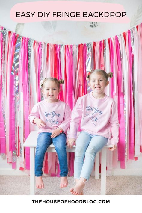 I have been wanting to make a tablecloth fringe backdrop for so long! It took me about 2 hours and was actually pretty relaxing to make! This easy DIY fringe backdrop will only set you back about $11. I ended up picking up table cloths from a few different stores. The Dollar Tree, Walmart, and Hobby Lobby. They ended up being all very comparable in quality. Easy Backdrop Ideas Diy, Diy Fringe Backdrop, Tablecloth Backdrop, Diy Fringe, Diy Tablecloth, Fringe Backdrops, Diy Backdrop, Diy Garland, Party Backdrop