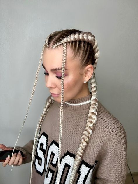 White Girl Braids Hairstyles, Braids For White Women, Plait Braids, White Girl Braids, Another Braid, Rave Braids, Braided Ponytails, Intricate Hairstyles, Kanekalon Braids