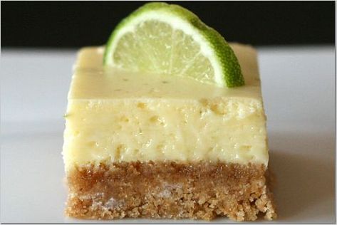 Key Lime Bars Key Lime Squares, Lemon Pie Bars, Key Lime Pie Cheesecake, Pie Squares, Key Lime Bars, Key Lime Desserts, Key Lime Pie Bars, Spring Time Desserts, Lime Slice