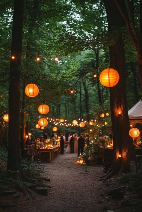 Woodland Fairy Wedding Ceremony Decor, Micro Wedding In The Woods, Outdoor River Wedding, Summer Woodland Wedding, Forest Wedding Simple, Diy Forest Wedding Decorations, Outdoor Wedding Forest, Rustic Whimsical Wedding Theme, Ethereal Fall Wedding