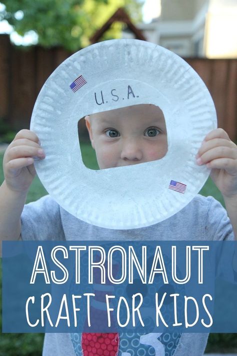 Astronaut Craft, Astronaut Photo, Space Lesson Plans, Outer Space Crafts, Book Club For Kids, Kids Summer Camp, Space Theme Preschool, Space Week, Space Activities For Kids