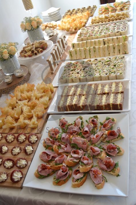 Buffet Board, Christening Food, Car Meet, Tea Time Food, Bistro Food, Amazing Food Decoration, Party Food Buffet, Catering Ideas Food, Tea Party Food