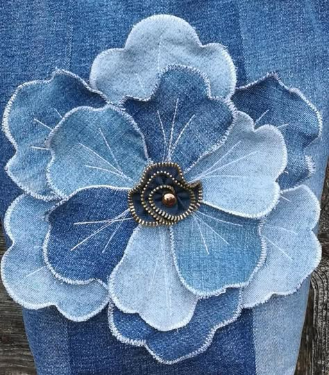 Jeans Crafts, Denim Crafts Diy, Folded Fabric Ornaments, Blue Jeans Crafts, Fabric Christmas Ornaments Diy, Folded Fabric, Mums Homecoming, Quilted Christmas Ornaments, Denim Projects