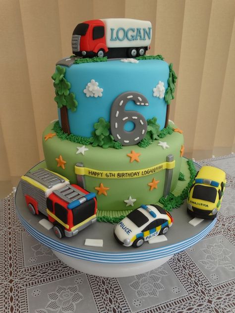 Lorry Birthday Cake, Lorry Cake Ideas, Emergency Vehicle Birthday Party Cake, Emergency Services Birthday Party, Vehicle Cake 2nd Birthday, Emergency Services Cake, Rescue Vehicle Birthday Cake, Emergency Vehicles Cake, Emergency Vehicle Cake