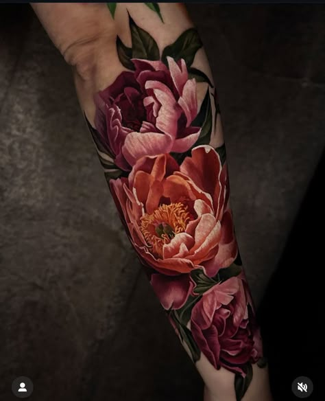 Realism Floral Tattoo, Peony Tattoo Sleeve, Peony Sleeve Tattoo, Botanical Back Tattoo, Back Shoulder Tattoo Ideas, Peonies Tattoo Design, Color Floral Tattoo, Pink Peony Tattoo, Fingerprint Tattoos