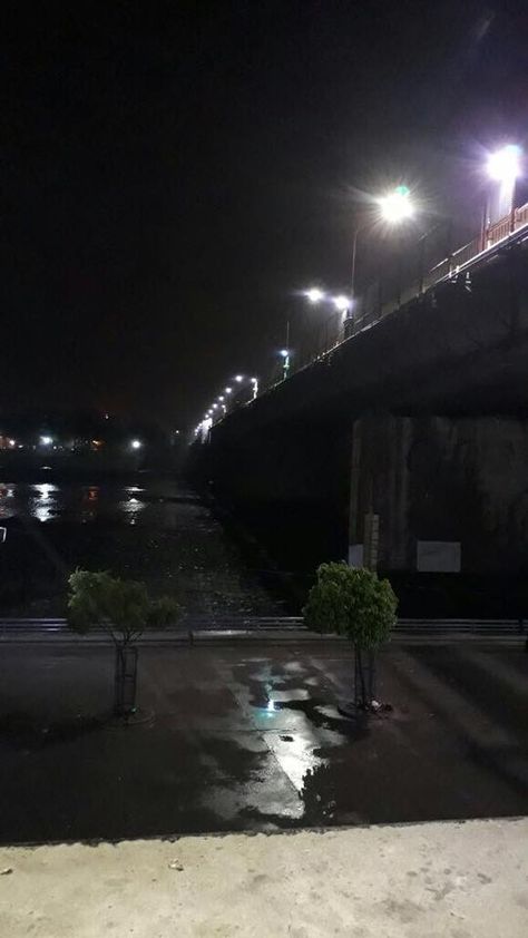 River Front Ahmedabad Night, River Front Ahmedabad Snap, River Front Ahmedabad, Cute Date Outfits, Driving Photography, Water Level, Iphone Wallpaper Tumblr Aesthetic, Flood Light, Apple Watch Faces