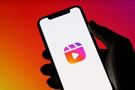 How to use voice effects on Instagram Reels Effects On Instagram, Camera Icon, Reels Instagram, Editing Tools, Instagram Reels, New Media, Refreshing Drinks, Music Notes, Being Used