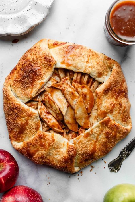 Gallete Recipe, Easy Apple Galette Recipe, Apple Galette Recipe, Salted Caramel Apple Pie, Apple Galette, Galette Recipe, Sally's Baking, Fall Desserts Easy, Caramel Apple Pie