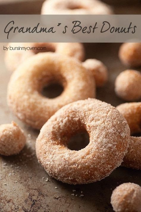 Old Fashioned Cake Donut Recipe Best Belgian Waffle Recipe, Recipe Donut, Cake Donut Recipe, Old Fashioned Cake, Donut Breakfast, Belgian Waffles Recipe, Buns In My Oven, Cake Donuts Recipe, Best Donuts