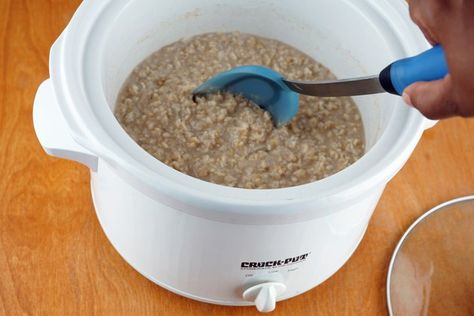 How to Cook Rolled Oats in a Crock-Pot | Livestrong.com Freeze Oatmeal, Crock Pot Oats, Oatmeal Crockpot, Crockpot Oatmeal Overnight, Rolled Oats Recipe, Crockpot Oatmeal, Oatmeal For Breakfast, Slow Cooker Oatmeal, Breakfast Oatmeal