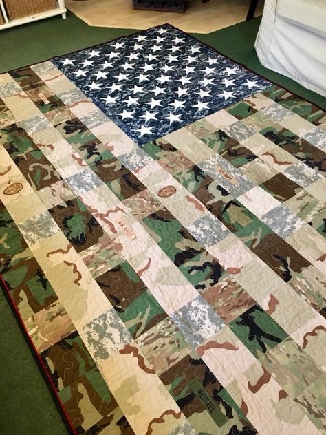 American Flag Quilt, Camo Quilt, Military Crafts, Army Crafts, Flag Quilt, Tshirt Quilt, Patriotic Quilts, Quilt Of Valor, Memory Pillows