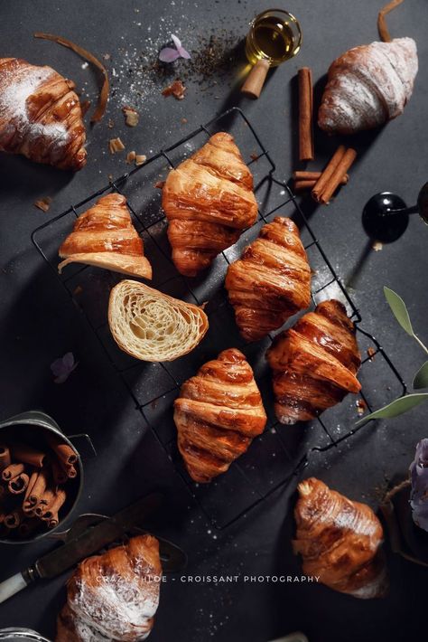 Cake Videography, Croissant Photography, Bakery Photography, Bread Photography, Food Photography Cake, Food Photography Composition, Baking Photography, Food Photography Background, Coffee Bread