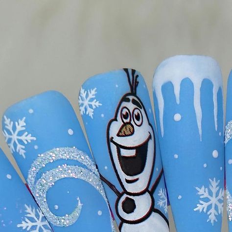 ᴄᴀʀʟ��ᴀ | ɴᴀɪʟ ᴅᴇꜱɪɢɴꜱ | ᴜᴋ on Instagram: "Olaf ⛄️❄️ Inspired by - @fiepedersen.dk Decals - @nail_decal_queen Gel polishes - @gems.nail.systems Discount Codes in bio 🫶🏻 #nails #nailsofinstagram #frozen #explorepage #instanails #naillife #christmas #olaf #fashion #photooftheday #nailsnailsnails #showscratch #scratchmagazine #gemsnailsystems #decals #sticker #nailart #support #christmasnails #winternails #nailpage #frozennails" Olaf Nail Art, Olaf Christmas Nails, Olaf Nails Designs, Frozen Nail Designs, Olaf Nails, Frozen Nail Art, White Winter Nails, Vintage Nail Art, Bio Nails