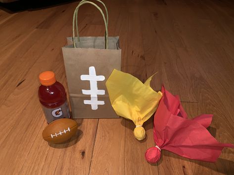 Football Birthday Goodie Bag Ideas, Football Party Favor Ideas, Football Party Goodie Bags, Football Party Favors For Adults, Superbowl Party Favors, Diy Football Party Favors, Football Birthday Favors, First Year Down Party Favors, Football 5th Birthday Party